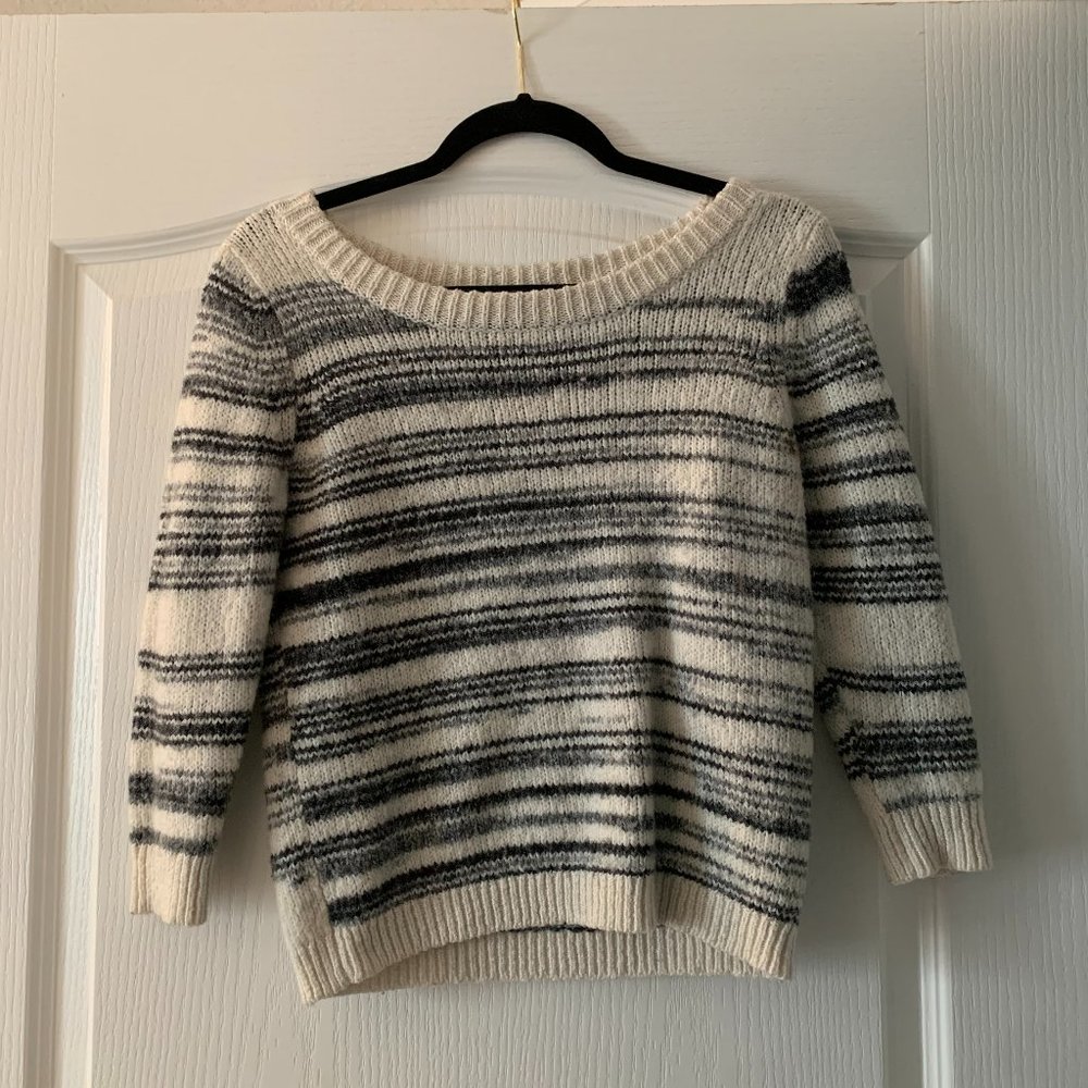 White and black Old Navy sweater